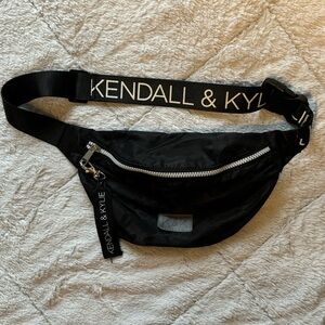 Kendall + Kylie Fanny pack/ Belt bag